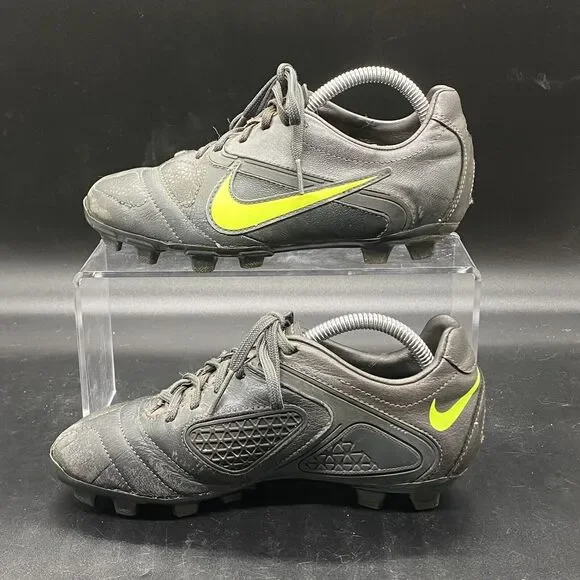 Nike CTR 360 2011 Rare 429538-070 Youth Size 2.5Y Soccer Cleats Shoes GUC - Picture 2 of 7